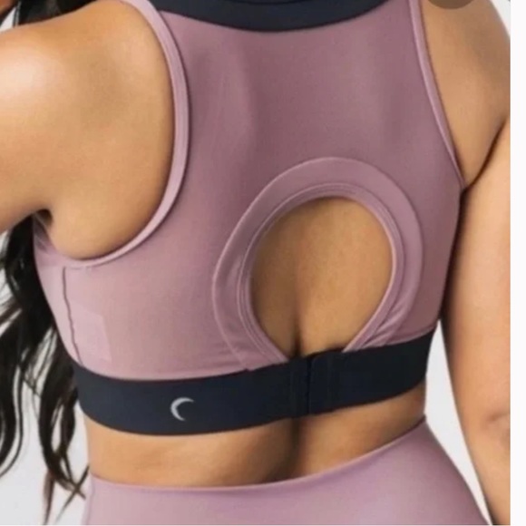 Zyia Active Lilac Clasp Sports Bra XS - Picture 3 of 9